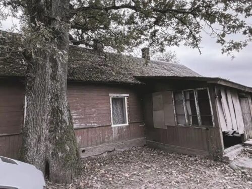 Freezing kids in Europe, Romania have decrepit homes. 