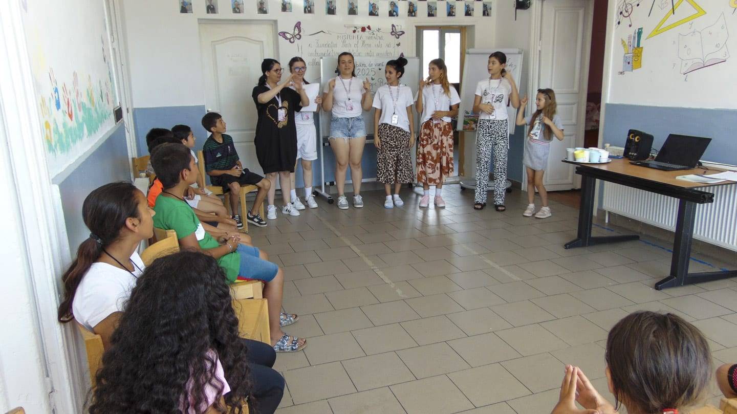 Star of Hope US Plains to the Provinces: Our Impact in Romania Valea Seaca Bibel studies 007